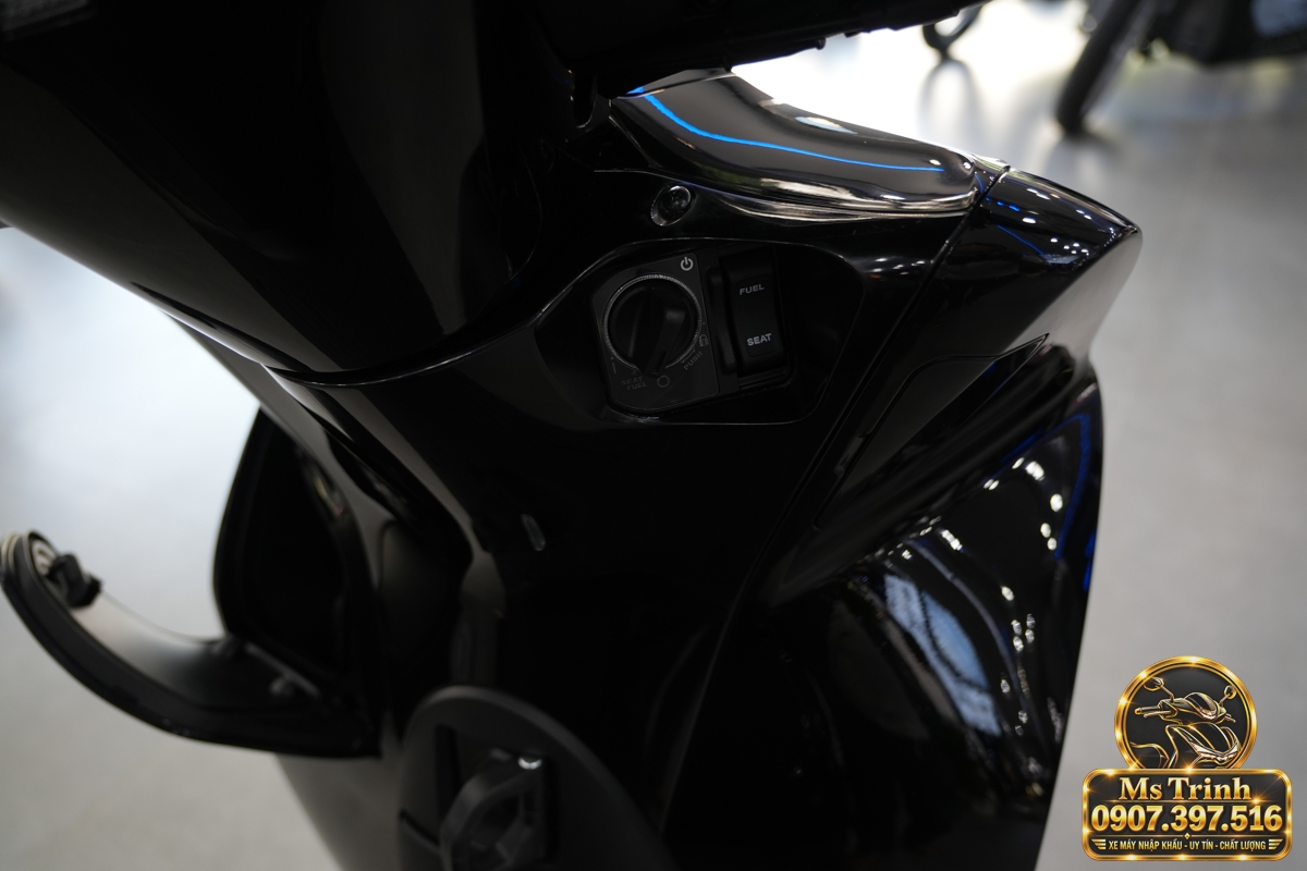 Honda SH150i Ý đen bóng 2027 tại Vĩnh Long - Sơn bóng lịch sự, tiện ích cho mỗi ngày