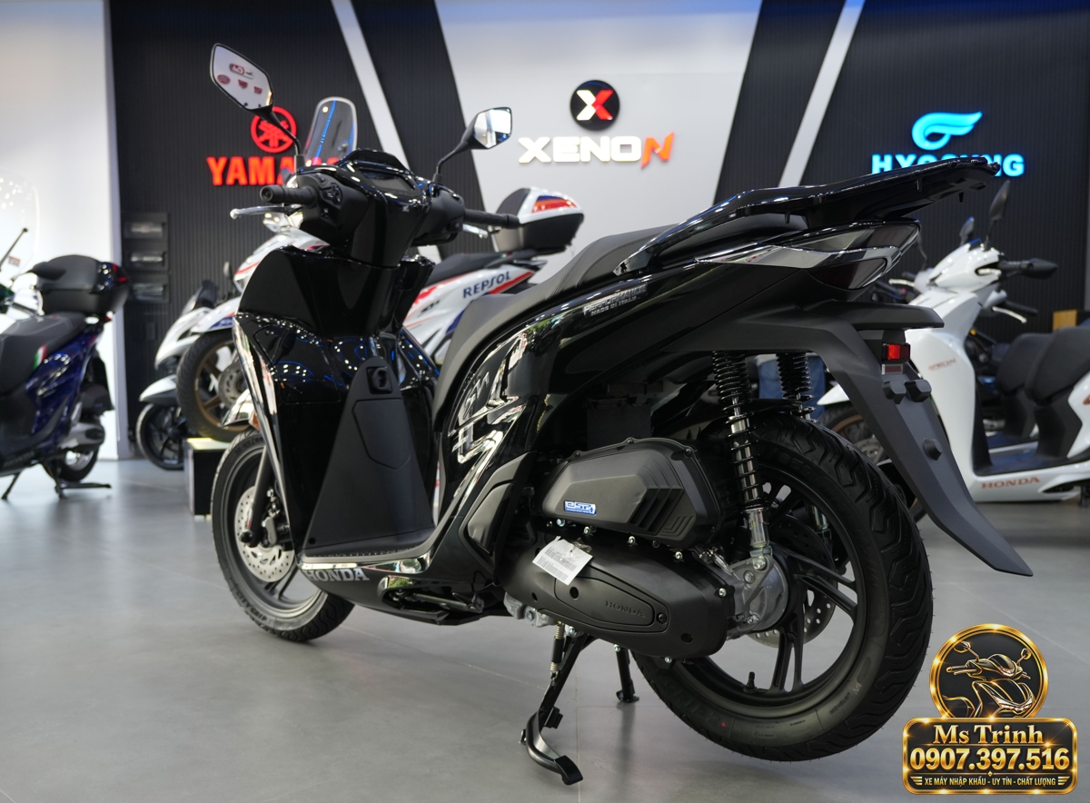 Honda SH150i Ý đen bóng 2027 tại Vĩnh Long - Sơn bóng lịch sự, tiện ích cho mỗi ngày