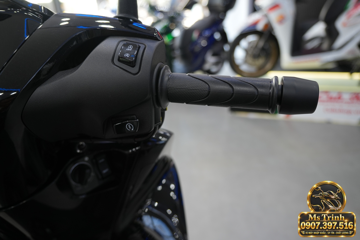 Honda SH150i Ý đen bóng 2027 tại Vĩnh Long - Sơn bóng lịch sự, tiện ích cho mỗi ngày