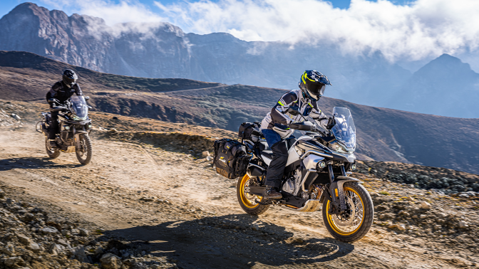CF Moto 800MT Explorer 2025, ADV Cao Cấp Nhất, Chính Hãng, Giá Tốt tại Vĩnh Long