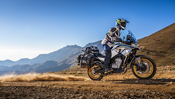 CF Moto 800MT Explorer 2025, ADV Cao Cấp Nhất, Chính Hãng, Giá Tốt tại Vĩnh Long