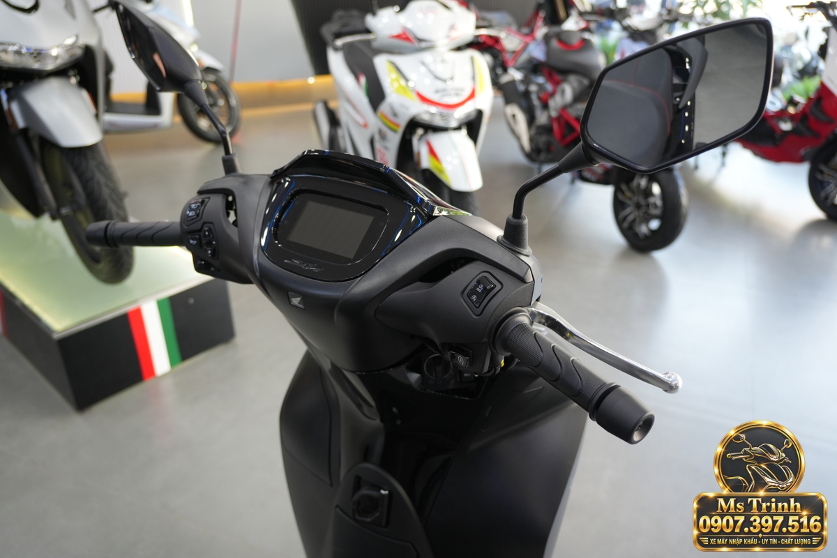 Honda SH150i Ý đen nhám 2027 tại Vĩnh Long sắc đen lịch lãm giá tốt, chính ngạch