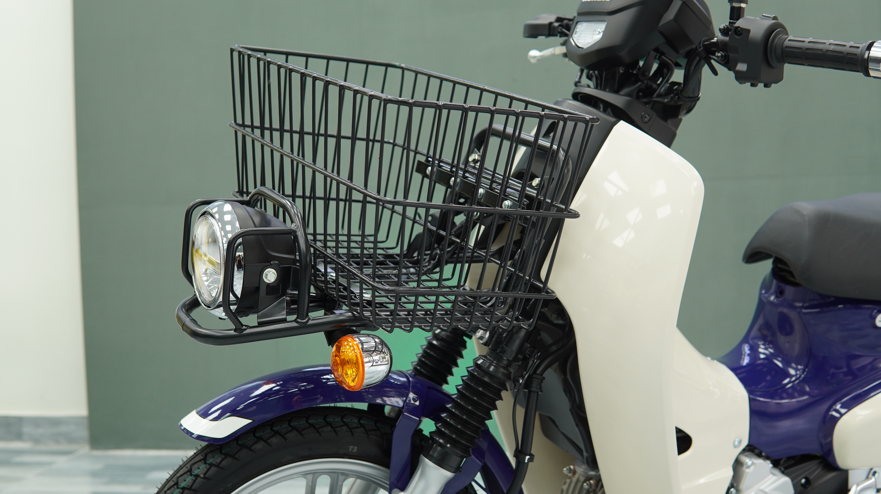 Honda Super Cub 110 Pro ABS 2025, Nhập Khẩu Chính Hãng Từ Nhật tại Vĩnh Long