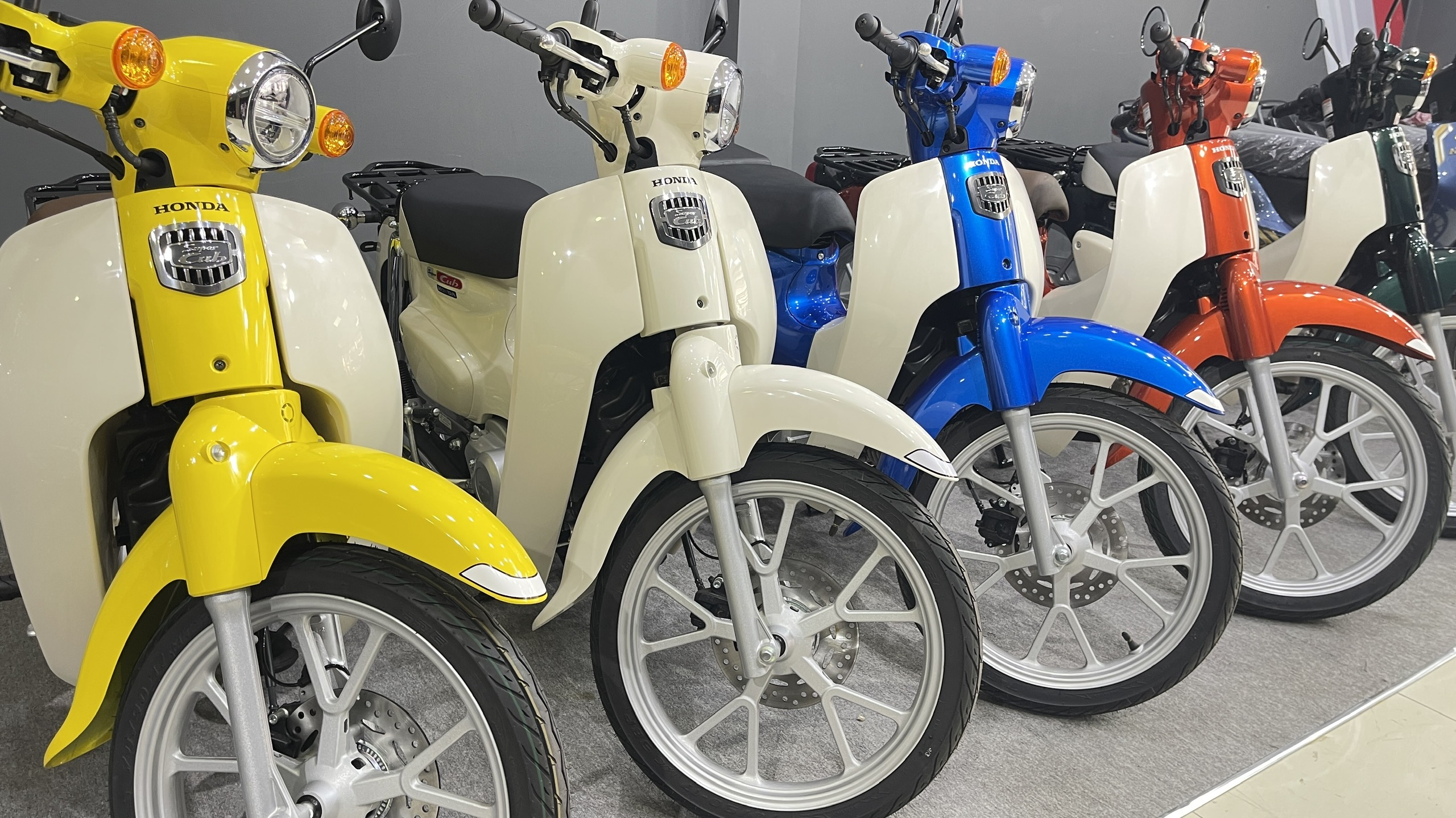 Honda Super Cub 110 ABS, Made In Japan, NK Chính Hãng, Hiếm tại Vĩnh Long
