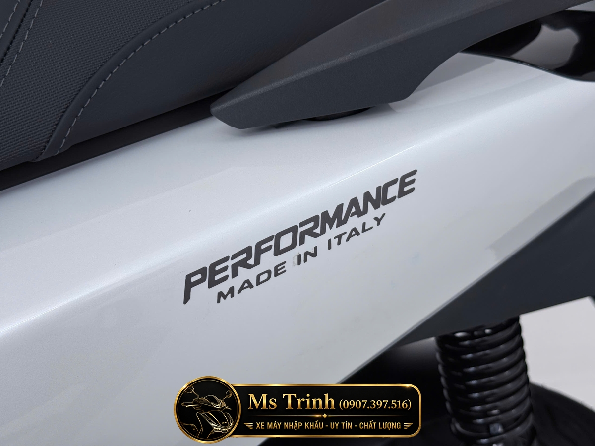 Honda SH150i Special Edition Standard nhập HMR Ý màu trắng tại Vĩnh Long: Giá trị nằm trong từng chi tiết nguyên bản