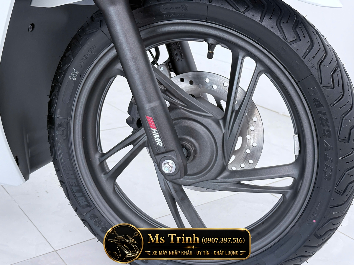 Honda SH150i Special Edition Standard nhập HMR Ý màu trắng tại Vĩnh Long: Giá trị nằm trong từng chi tiết nguyên bản