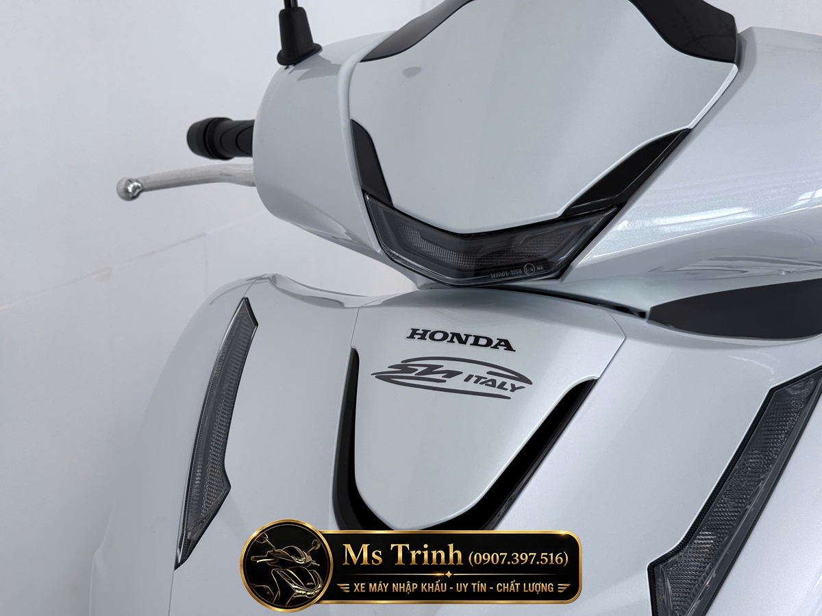 Honda SH150i Special Edition Standard nhập HMR Ý màu trắng tại Vĩnh Long: Giá trị nằm trong từng chi tiết nguyên bản