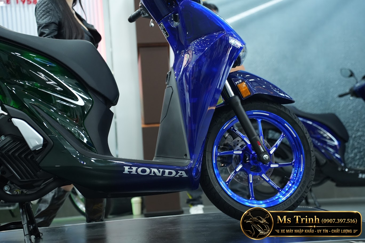 Honda SH150i Vetro Sapphire - Green tại Vĩnh Long: SH Ý 2 trong 1 giới hạn 200 xe