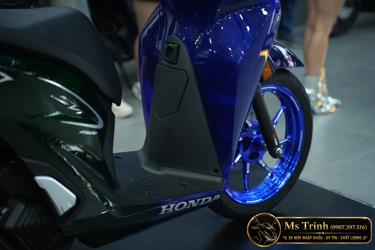 Honda SH150i Vetro Sapphire - Green tại Vĩnh Long: SH Ý 2 trong 1 giới hạn 200 xe