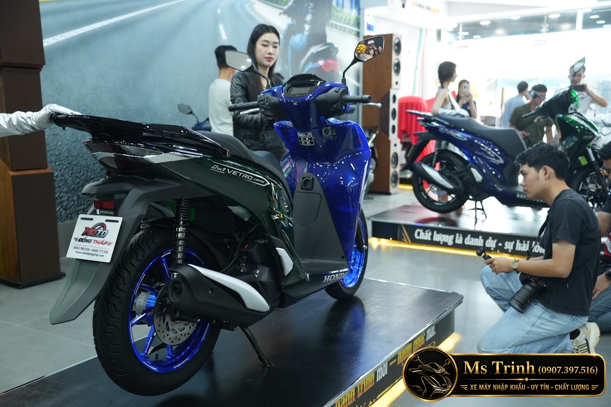 Honda SH150i Vetro Sapphire - Green tại Vĩnh Long: SH Ý 2 trong 1 giới hạn 200 xe