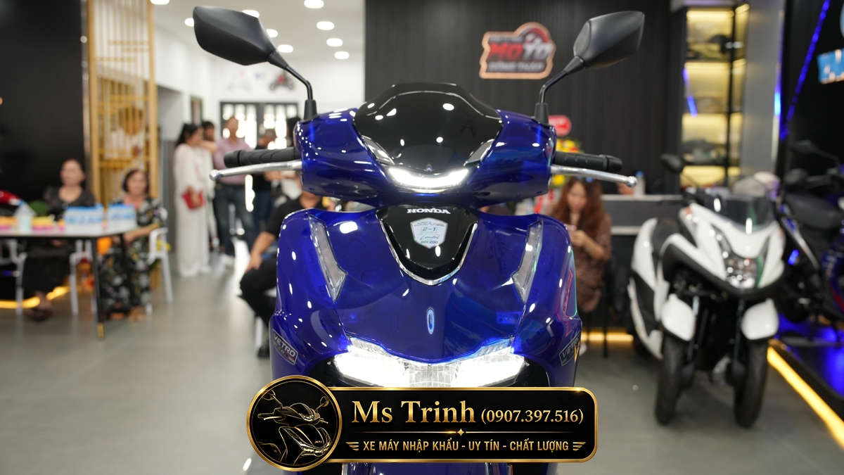 Honda SH150i Vetro Sapphire - Green tại Vĩnh Long: SH Ý 2 trong 1 giới hạn 200 xe