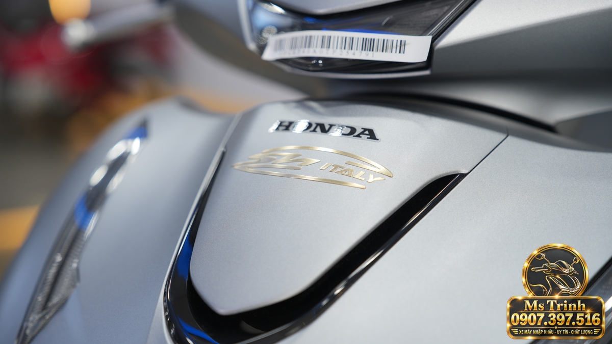 Honda SH150i Ý xám bạc 2027 tại Vĩnh Long - Nhập Ý, tem vàng sang trọng, giá tốt