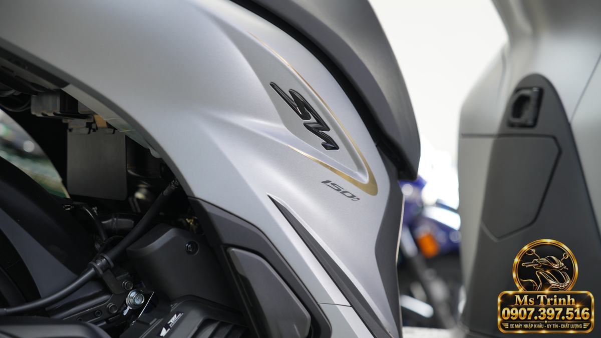 Honda SH150i Ý xám bạc 2027 tại Vĩnh Long - Nhập Ý, tem vàng sang trọng, giá tốt