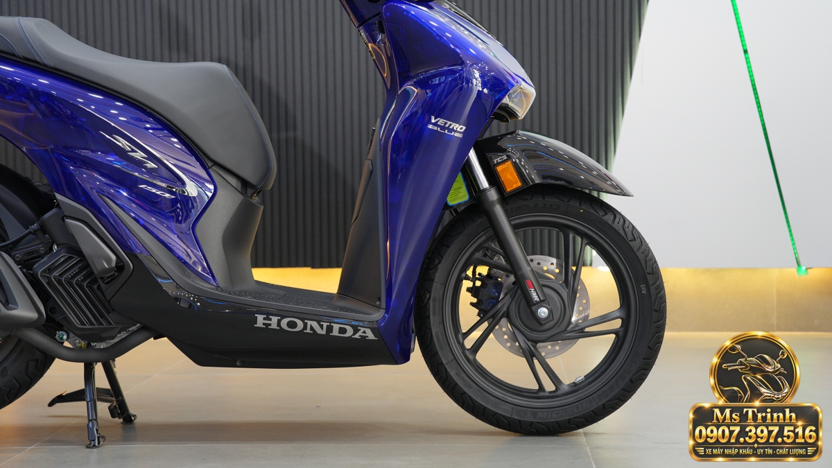 Honda SH150 Vetro Blue 2027 tại Vĩnh Long - Xanh Sapphire trong suốt, nhập Ý sang trọng