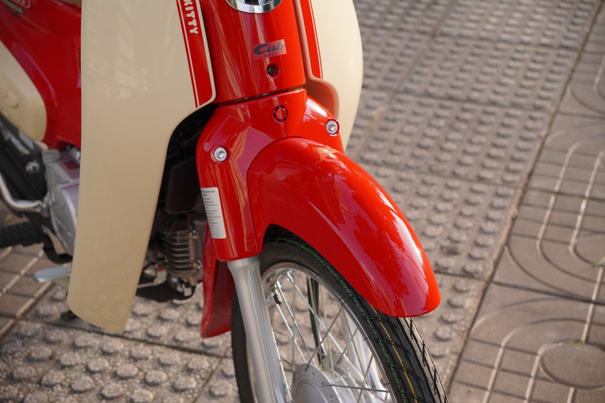 Honda Super Cub 50cc Hello Kitty Edition, Made In Japan, Hàng Hiếm tại Vĩnh Long