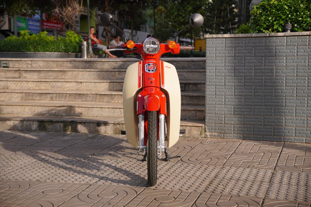 Honda Super Cub 50cc Hello Kitty Edition, Made In Japan, Hàng Hiếm tại Vĩnh Long