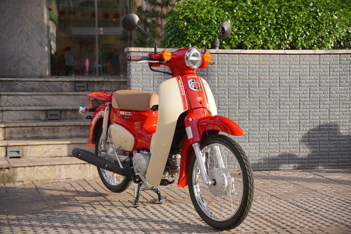 Honda Super Cub 50cc Hello Kitty Edition, Made In Japan, Hàng Hiếm tại Vĩnh Long