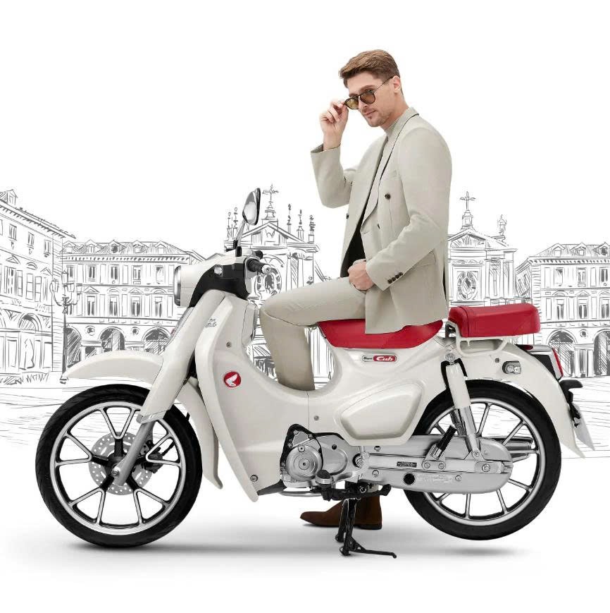 Honda Super Cub 125 Custom Edition Thái Lan 2025 màu trắng tại Vĩnh Long
