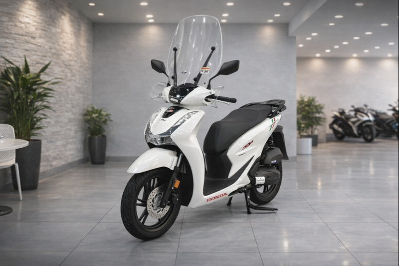 Honda SH150 trắng pha lê nhập Ý 2026 tại Vĩnh Long - Sport Edition chính ngạch, chuẩn chất Ý
