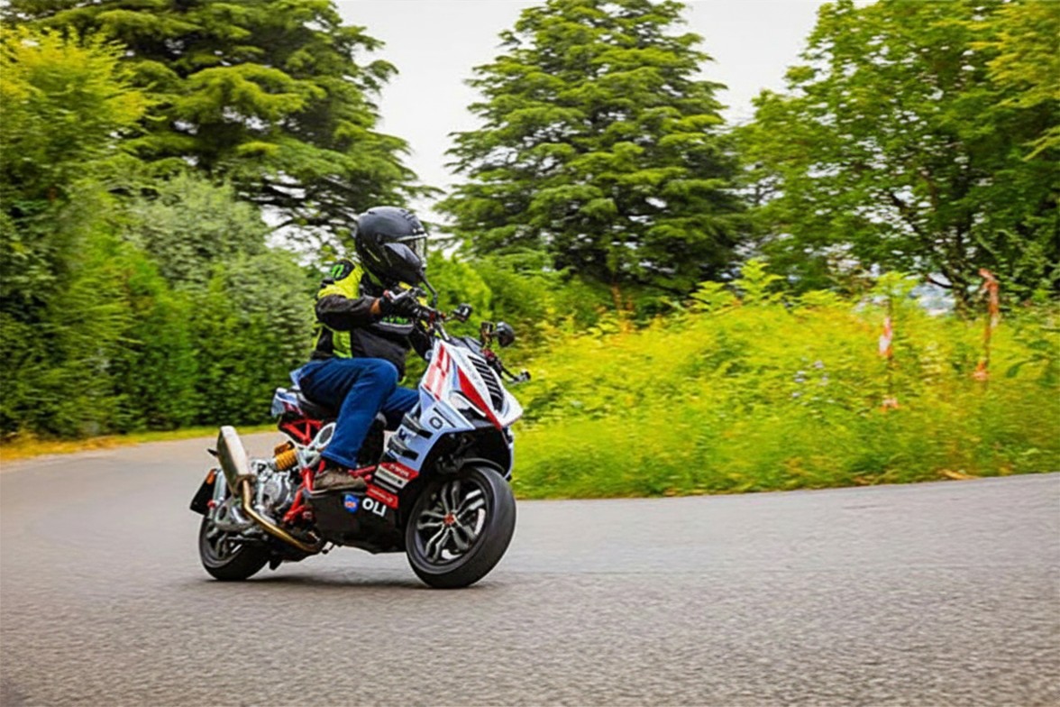 Italjet Dragster 300 Gresini Racing Tại Vĩnh Long - Chiếc Scooter Ý Khiến Dân Chơi Xe Phải Ngoái Nhìn