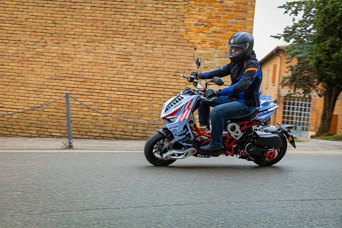 Italjet Dragster 300 Gresini Racing Tại Vĩnh Long - Chiếc Scooter Ý Khiến Dân Chơi Xe Phải Ngoái Nhìn