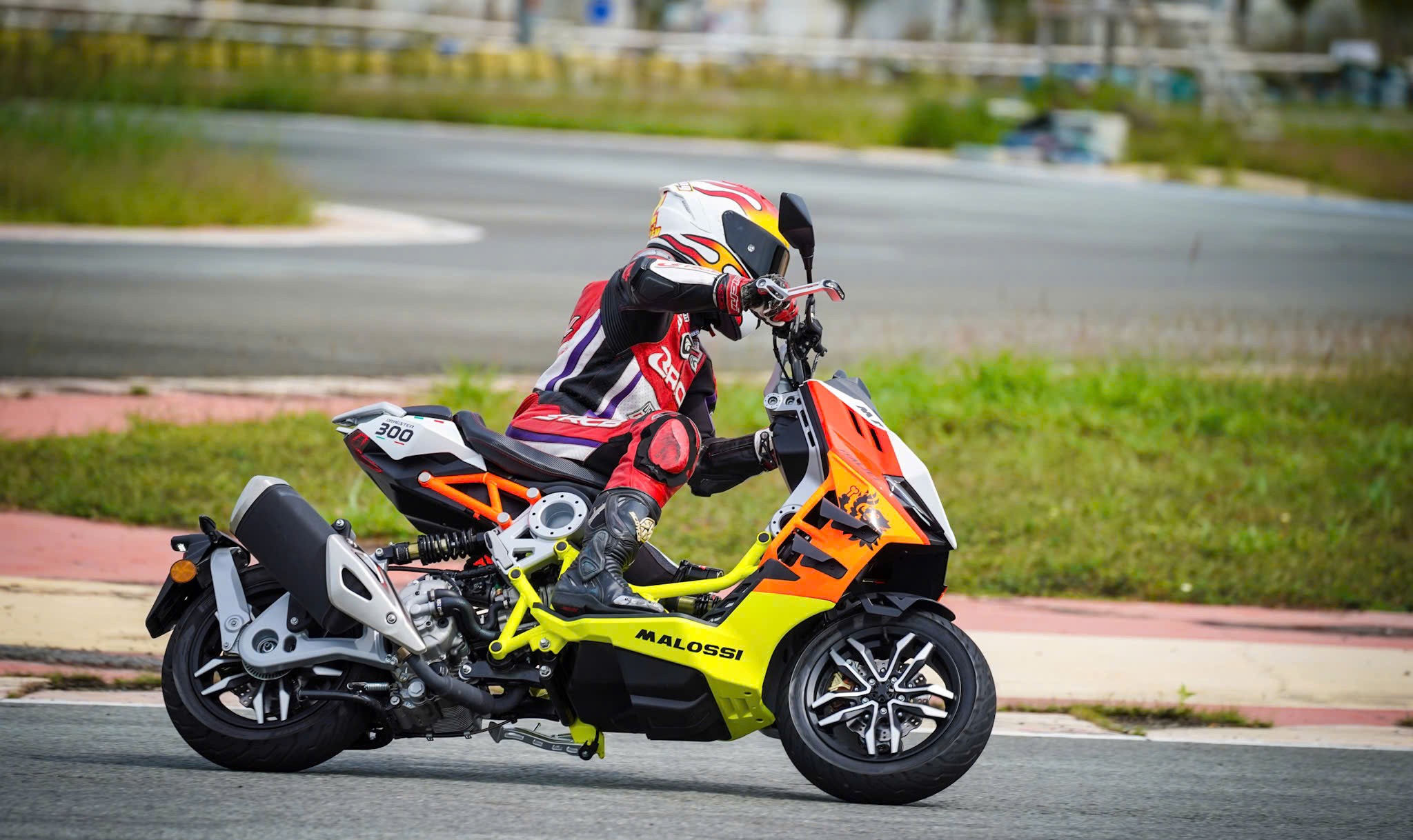 Italjet Dragster 300 Malossi, Xe Tay Ga Đua Nội Thành Thương Hiệu Italy tại Vĩnh Long