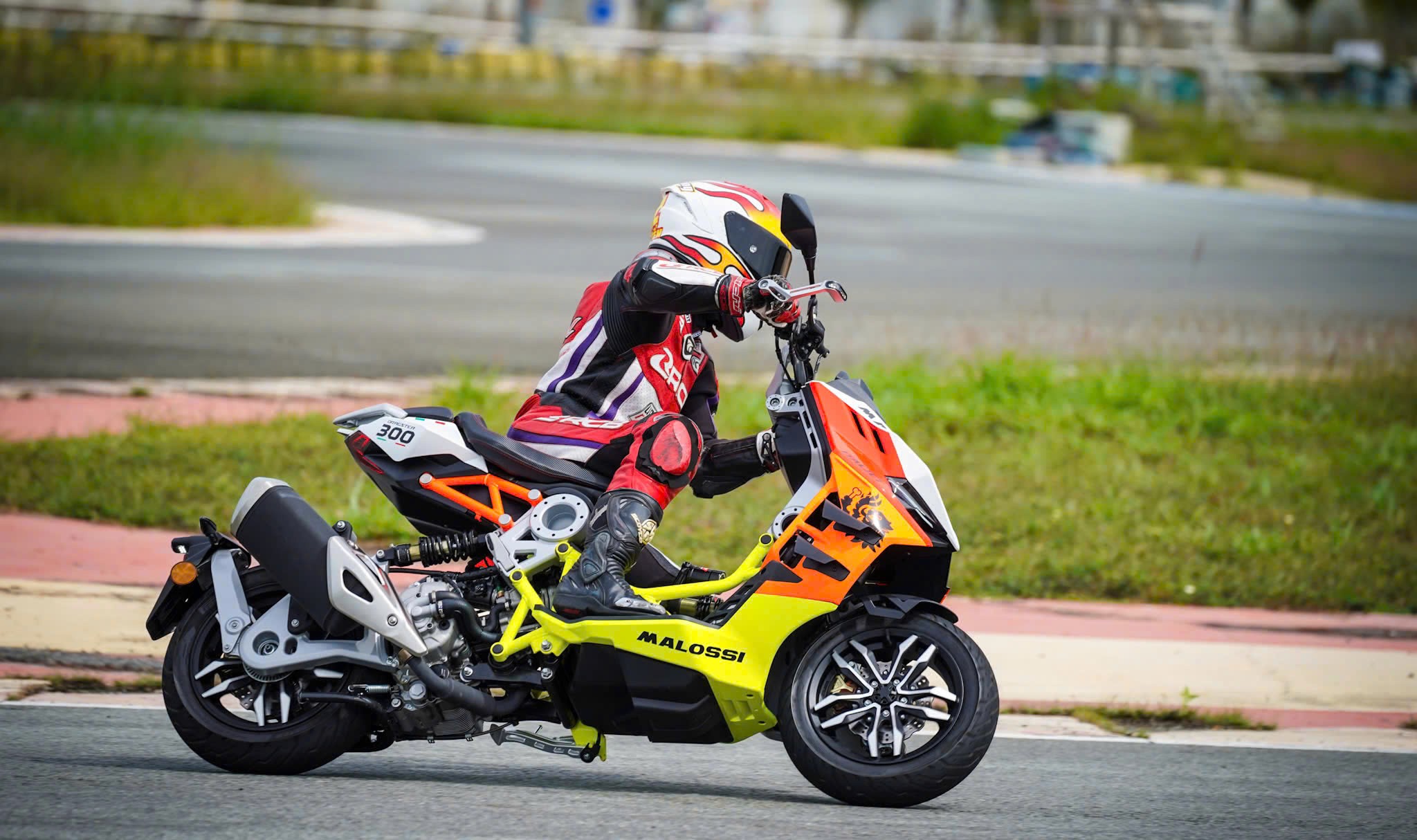 Italjet Dragster 300 Malossi, Xe Tay Ga Đua Nội Thành Thương Hiệu Italy tại Vĩnh Long