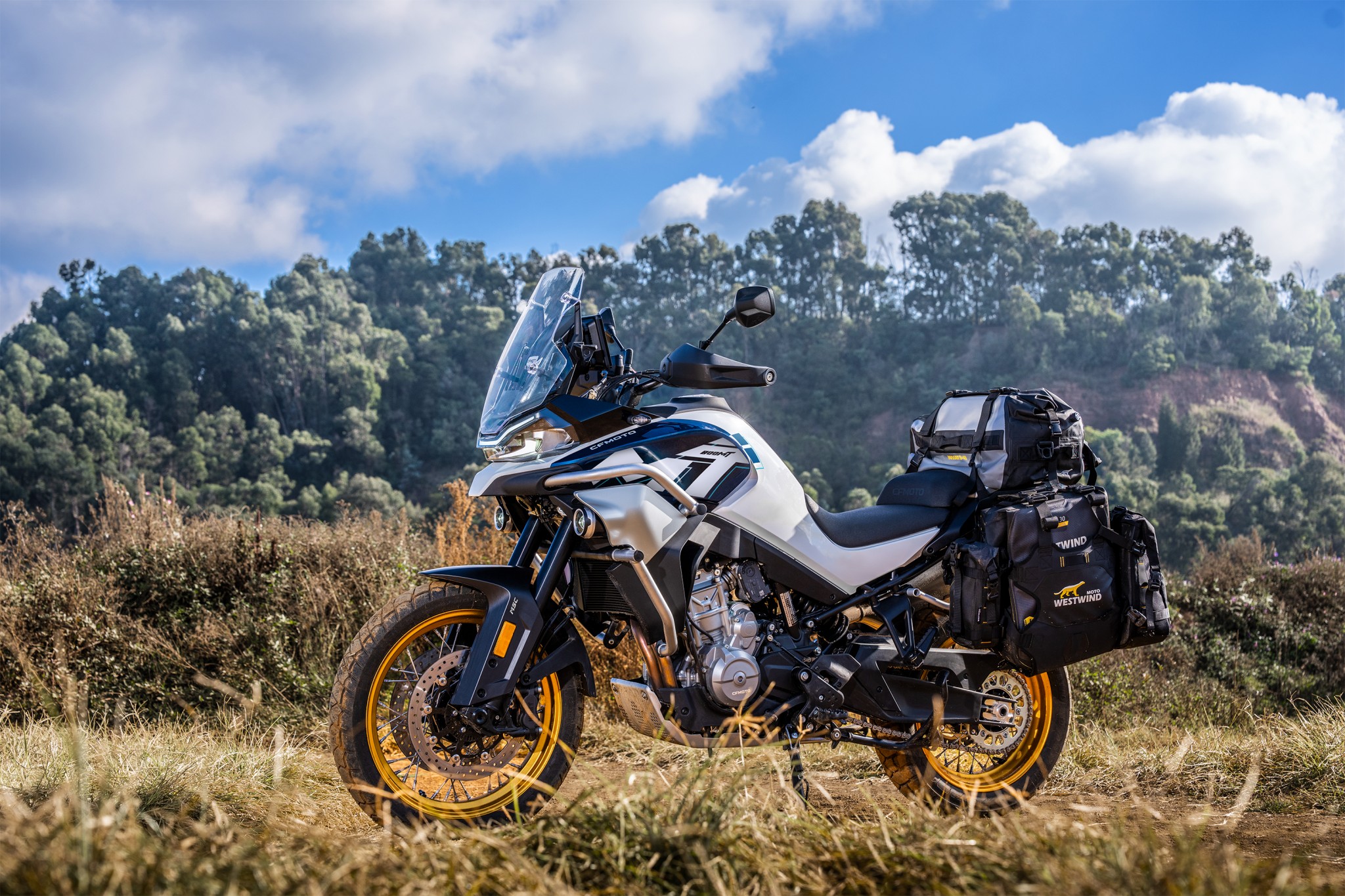 CF Moto 800MT Explorer 2025, ADV Cao Cấp Nhất, Chính Hãng, Giá Tốt tại Vĩnh Long