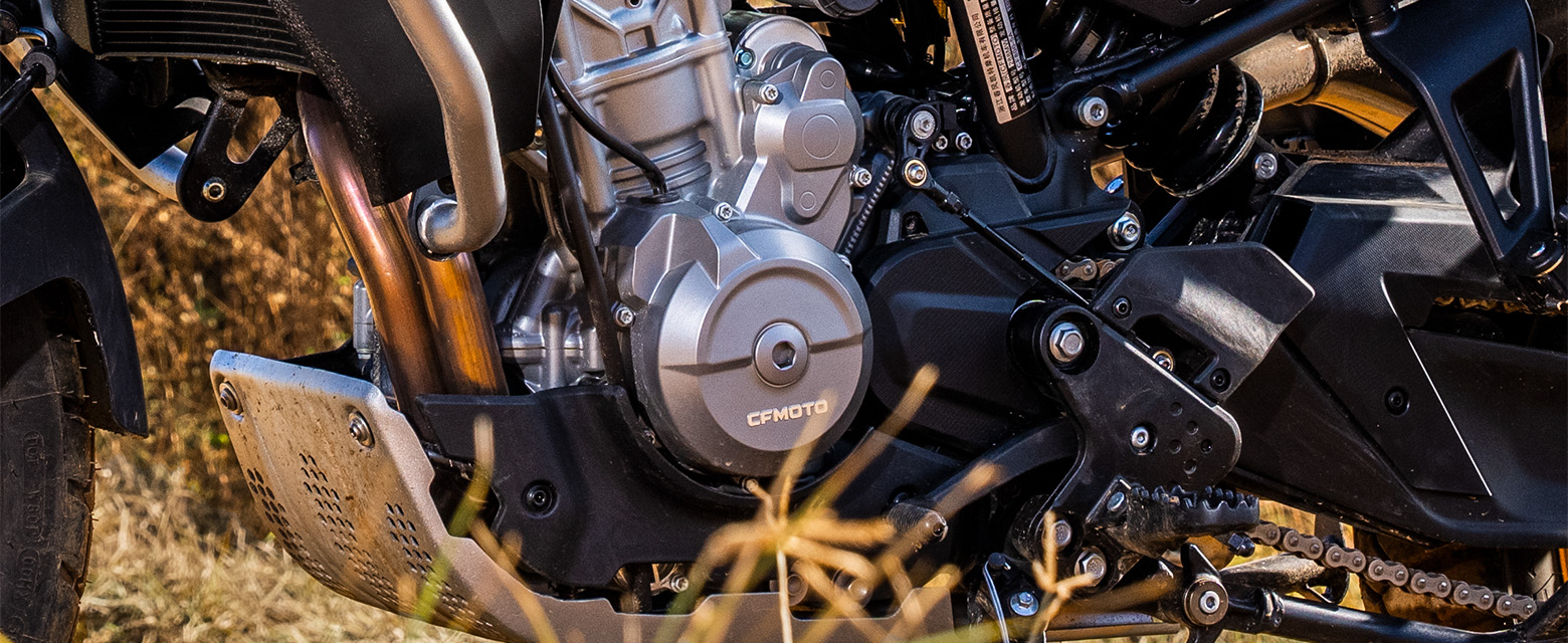 CF Moto 800MT Explorer 2025, ADV Cao Cấp Nhất, Chính Hãng, Giá Tốt tại Vĩnh Long