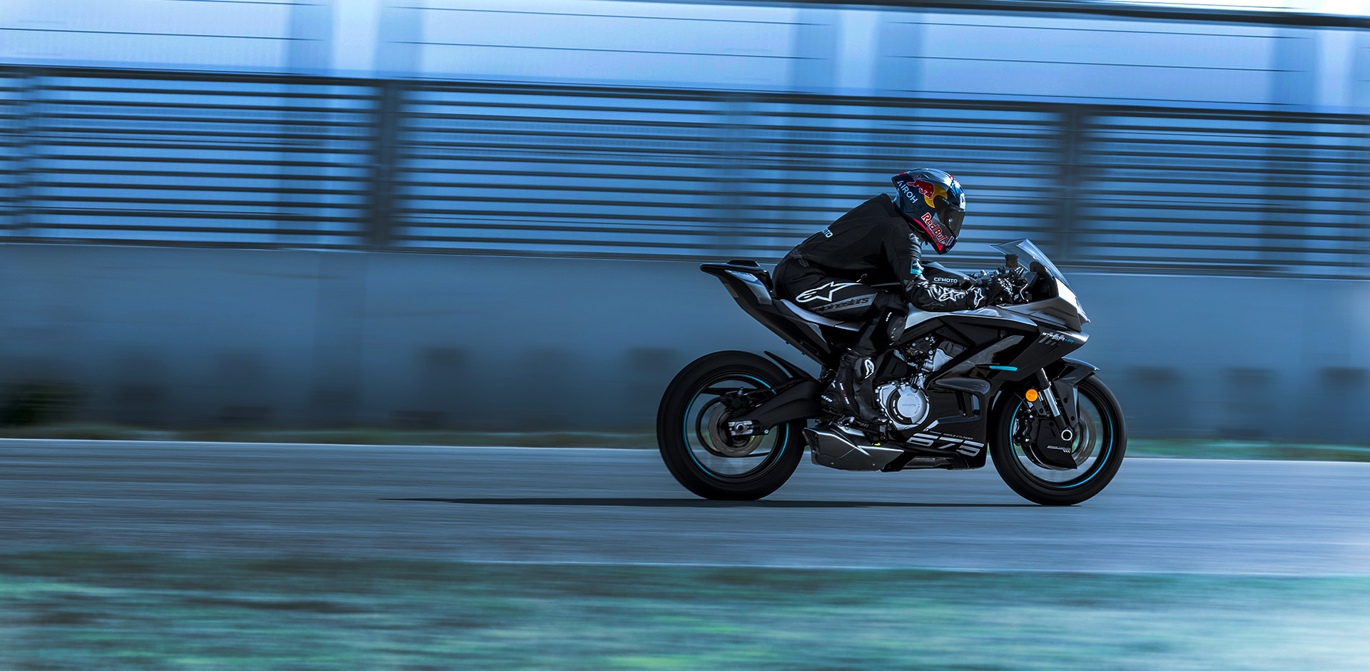 CF Moto 675SR-R 2025 3 Xi Lanh Ngang, Siêu Thể Thao, Giá Rẻ tại Vĩnh Long