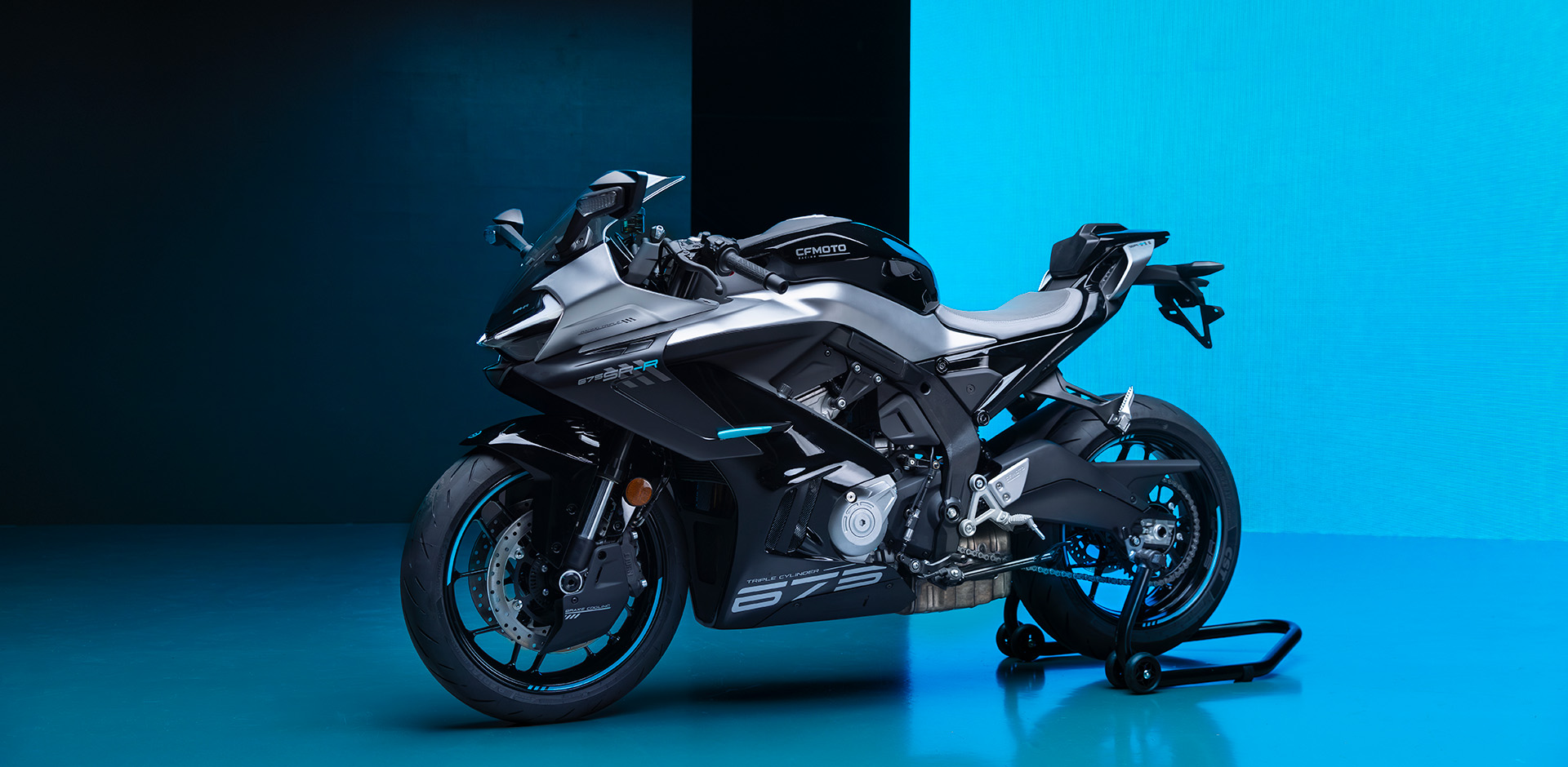 CF Moto 675SR-R 2025 3 Xi Lanh Ngang, Siêu Thể Thao, Giá Rẻ tại Vĩnh Long