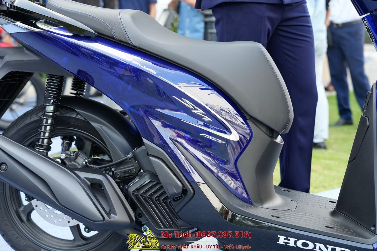 Honda SH150 Vetro Blue 2026 Limited Edition - Siêu phẩm SH Ý dàn áo xanh trong suốt cực hiếm tại Vĩnh Long