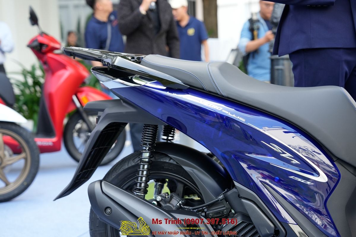 Honda SH150 Vetro Blue 2026 Limited Edition - Siêu phẩm SH Ý dàn áo xanh trong suốt cực hiếm tại Vĩnh Long
