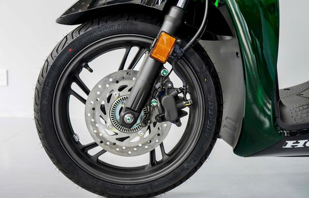 Honda SH125i Vetro 2025 Limited Edition, Nhập Chính Hãng Từ Italy tại Vĩnh Long