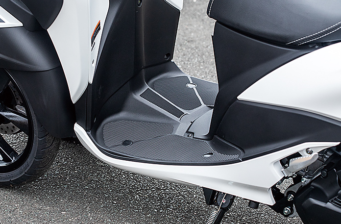 Yamaha Tricity 155 2025, Tay Ga bánh Kép Độc Đáo, Lần Đầu Tiên Có Tại Vĩnh Long