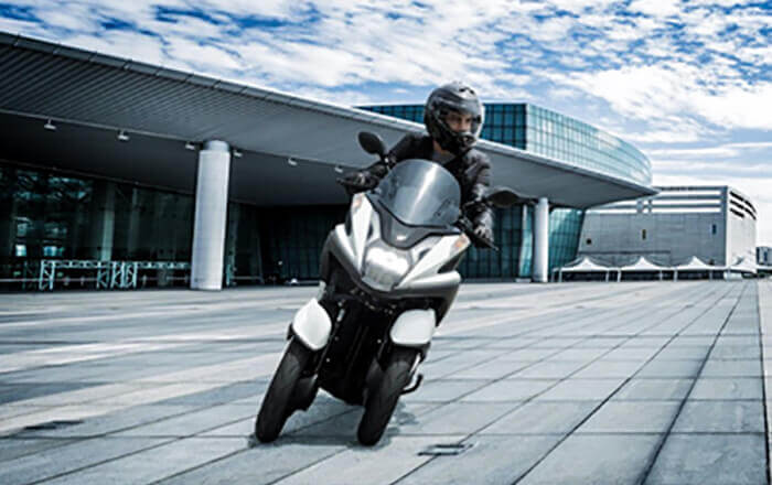 Yamaha Tricity 155 2025, Tay Ga bánh Kép Độc Đáo, Lần Đầu Tiên Có Tại Vĩnh Long