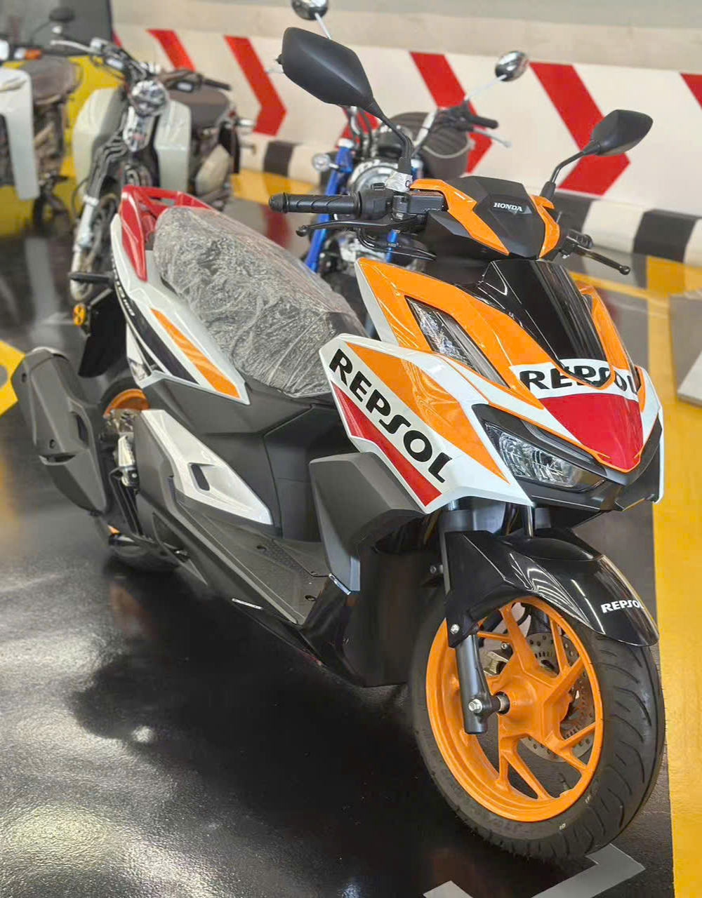 Honda Vario160 Repsol Edition, Giới hạn 2.000 xe, NK Malaysia tại Vĩnh Long