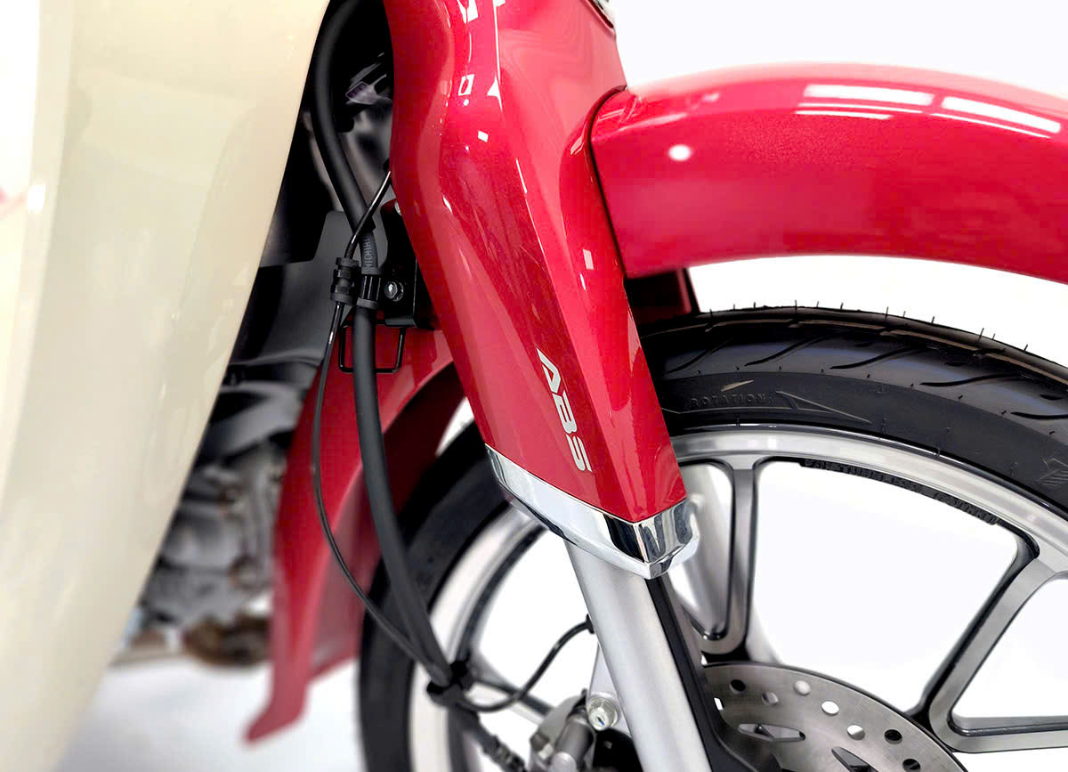Honda Super C125 ABS, Nhập Nhật, Chính Hãng Màu Đỏ Cuối Cùng tại Vĩnh Long